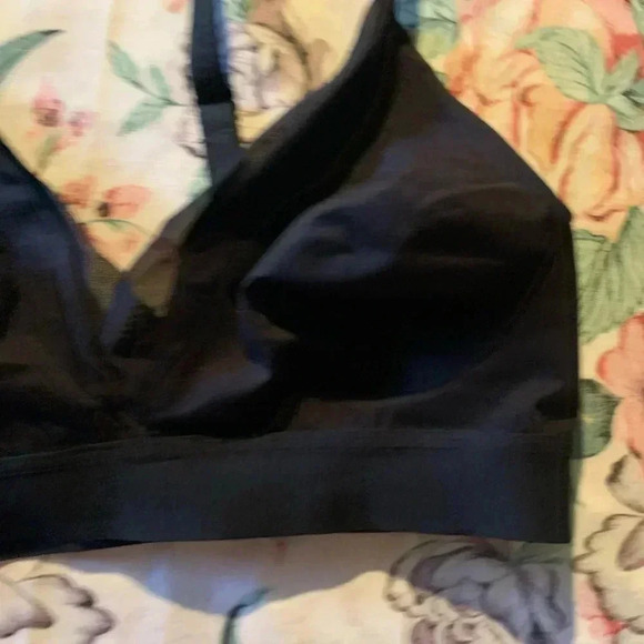 Auden Women’s Bra Size Medium Shade Black - Picture 3 of 10
